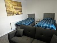 Spacious Home in central swansea - B&B Swansea