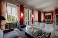 Vista Ara Pacis - Appartamento Storico di Lusso 5 min Piazza di Spagna - Bed and Breakfast Rome