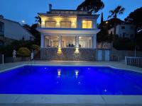 Villa La Gavina Sea View Pool and Beaches - Bed and Breakfast Blanes