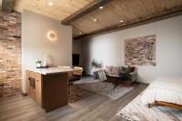 Estudio con 1 cama grande