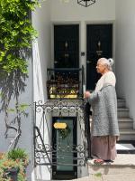 Pvt luxury Boutique Suite with Lush Patio - Historic San Francisco - 99 Walk Score - Chambres d'hôtes San Francisco