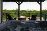 Hazel Hollow Hot Tub W- TV Steam Shower - B&B Rogers