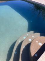 Spacious Four Bedroom Glendale Home with Pool Near Westgate Stadium - Bed and Breakfast Glendale