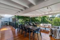 Mollymook Golden Sands - timeless 5 BR beach house - B&B Nowra Hill