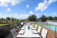 Bella Blu Beach House - direct beach access - B&B Vincentia