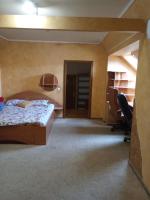 DOBA - Центр 3 кім 10 місць З двома Кондиціонерами ! - B&B Mukachevo