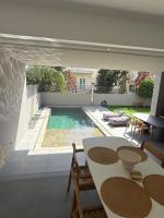 Riviera Bloom Alimos - B&B Atene
