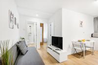 Smart Stay in Gaia | Cozy & Work-Ready - B&B Vila Nova de Gaia