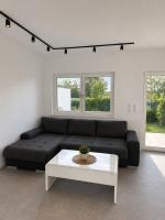 elegant house with garden near Vienna - B&B Kottingbrunn