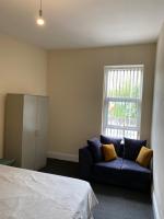 Manchester Stay - B&B Farnworth