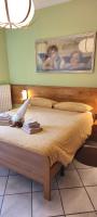 Bernina Express Apartment Il cuore di Lara e Stefy right in front of the train station, with garden and free parking - Bed and Breakfast Tirano