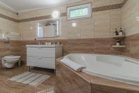 ZiPé Vendégház w AC by NW - B&B Siófok