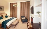 Weiss Central Boutique - B&B Braşov