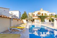 RESIDENCIA ALBERES -Apartamento completo con piscina, barbacoa, parking- A - B&B Empuriabrava