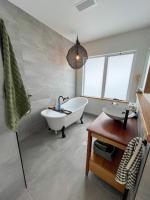 Luxury coastal home in CBD - Chambres d'hôtes Warrnambool