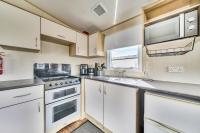 Sleeps 8 - Communal Spa Access - Parking - B&B Rhyl