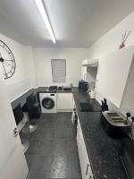 Spacious 1bed Apartment Close To Town - Chambres d'hôtes Ifield