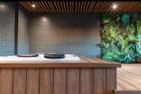 Studio na Av Esmeraldas com garagem - B&B Marília
