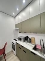 Alpamys A4 by capital appartments - Bed and Breakfast Astana