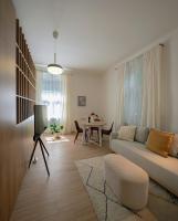Calm&Chic Suite Near Main Train Station - B&B Bratislava