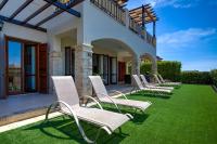 Ground floor Apartment Anthos with Beautiful Sea Views on Aphrodite Hills Resort - Chambres d'hôtes Kouklia