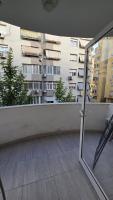 Tirent Apartment - Komuna e Parisit, Central 3 - Chambres d'hôtes Tirana