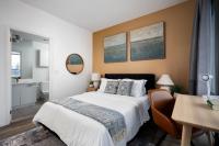 Huge 2BD 2BA with Sofa Bed and CN Tower VIew! - Ferienwohnung Toronto