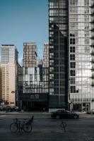 CN Tower & lake view 21st Floor Downtown Toronto Condo with rooftop pool - Ferienwohnung Toronto