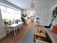 Charming Sandymount APT Sleeps 4 - B&B Dublin