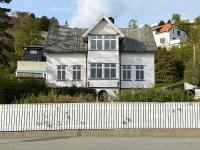 Charming apartment with free parking close to Ålesund center - Ferienwohnung Ålesund