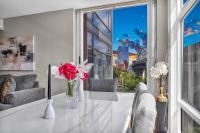 City View Balcony Flats Parking Gym - B&B Cleveland