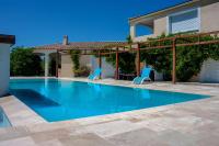 Domaine Des Lucques B&B with Private Infinity Pool & Grand Olive Grove - B&B Bize-Minervois