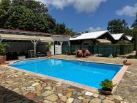 Tropical Lodge - B&B Petit-Bourg