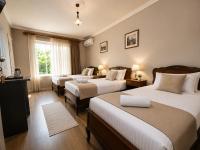 Triple Room with Mountain View