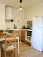 Studio with Terrace near RER A and L to Paris & La Défense - Chambres d'hôtes Sartrouville