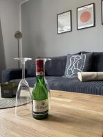100qm Apartment mit Regendusche & Top-Lage - Bed and Breakfast Mücheln