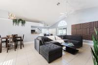 Cozy 4 bedroom home with pool -Close to everything - B&B Kissimmee