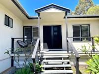 Sea Breeze on Carroll - 4BR beachside home - B&B Mollymook