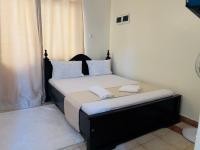 Mombasa nyali beach road studio - B&B Mombasa