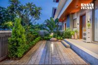 StayVista at Beth Shalom with Lawn, Bar - Chambres d'hôtes Lonavla
