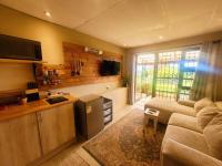 Panoramic Mountain Views Off-Grid Private Bungalow - B&B Lakeside