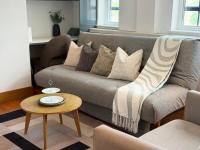 Amanah Properties Modern - 2-Bed Apartment in Chelsea Cloisters with Stunning City Views - B&B Londra