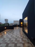 2BR Unique Rooftop Retreat - Staycation & Events - Bed and Breakfast Lahore