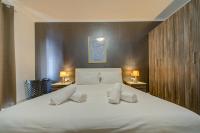 Stylish 3BR Maisonette in Qawra Near the Seafront - B&B San Pawl il-Baħar