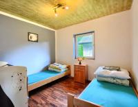 Domki na Wzgórzu - B&B Zawóz