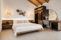 Queen Room with Pool View