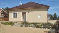 Family Holiday Home - B&B Hajdúszoboszló