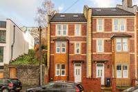 Large 5Bed Town House-Sleeps 9-By FabAccommodation - B&B Bristol