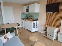 Apartment in Lacanau-Océan with View and Parking - Ferienwohnung Lacanau-Océan