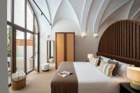 Studio with Terrace and Spa Bath